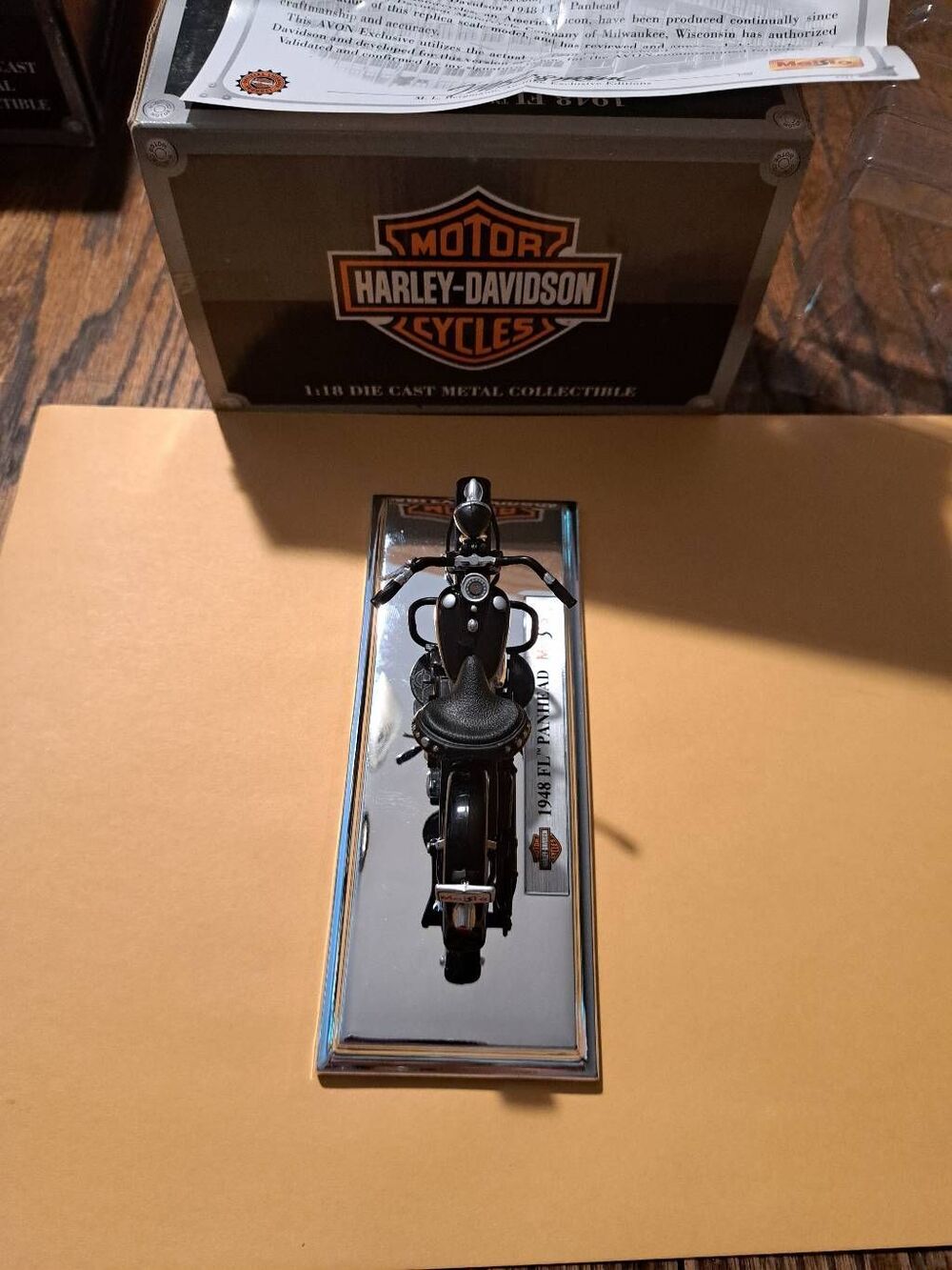 Vintage 2002 Harley-Davidson Maisto Avon 1948 FL Panhead 1:18 Diecast Motorcycle - Picture 6 of 6